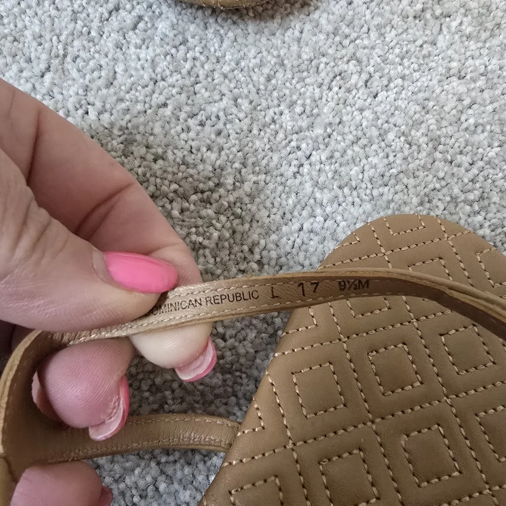 Tory Burch Marion Quilted Leather‎ Thong Toe Sandal Sz 9.5